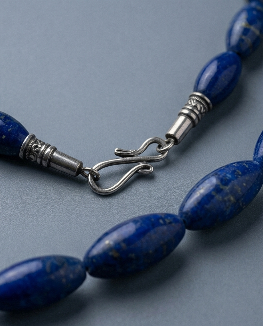 Celestia Blue – Handgjort Halsband i Äkta Lapis Lazuli
