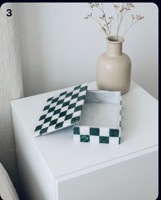 Gryning Schackrutig Förvaringsask i Marmor & Jetsten