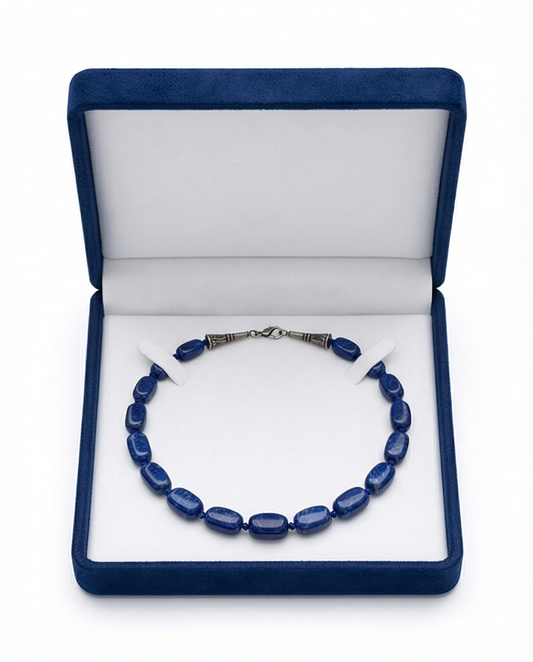 Obsidia Blue – Handgjort Halsband i Mörkblå Lapis Lazuli